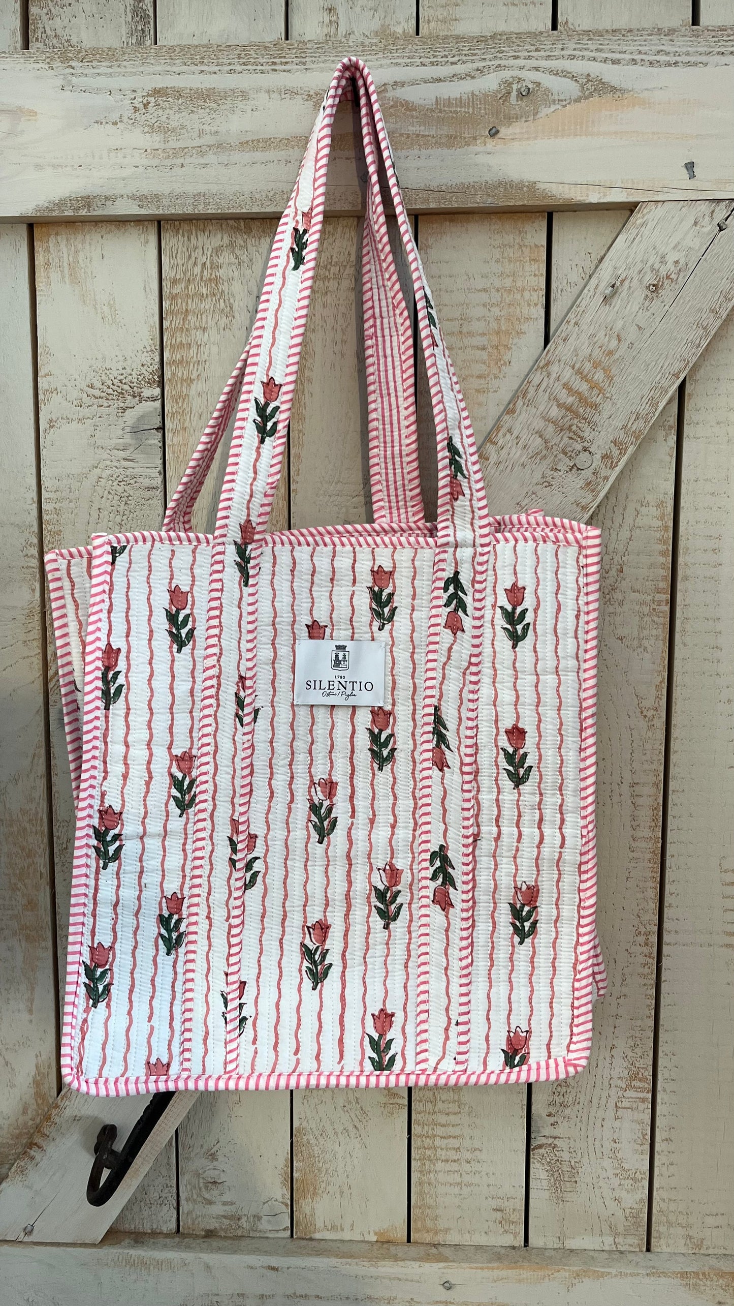Shopper di cotone padded stampata a mano
