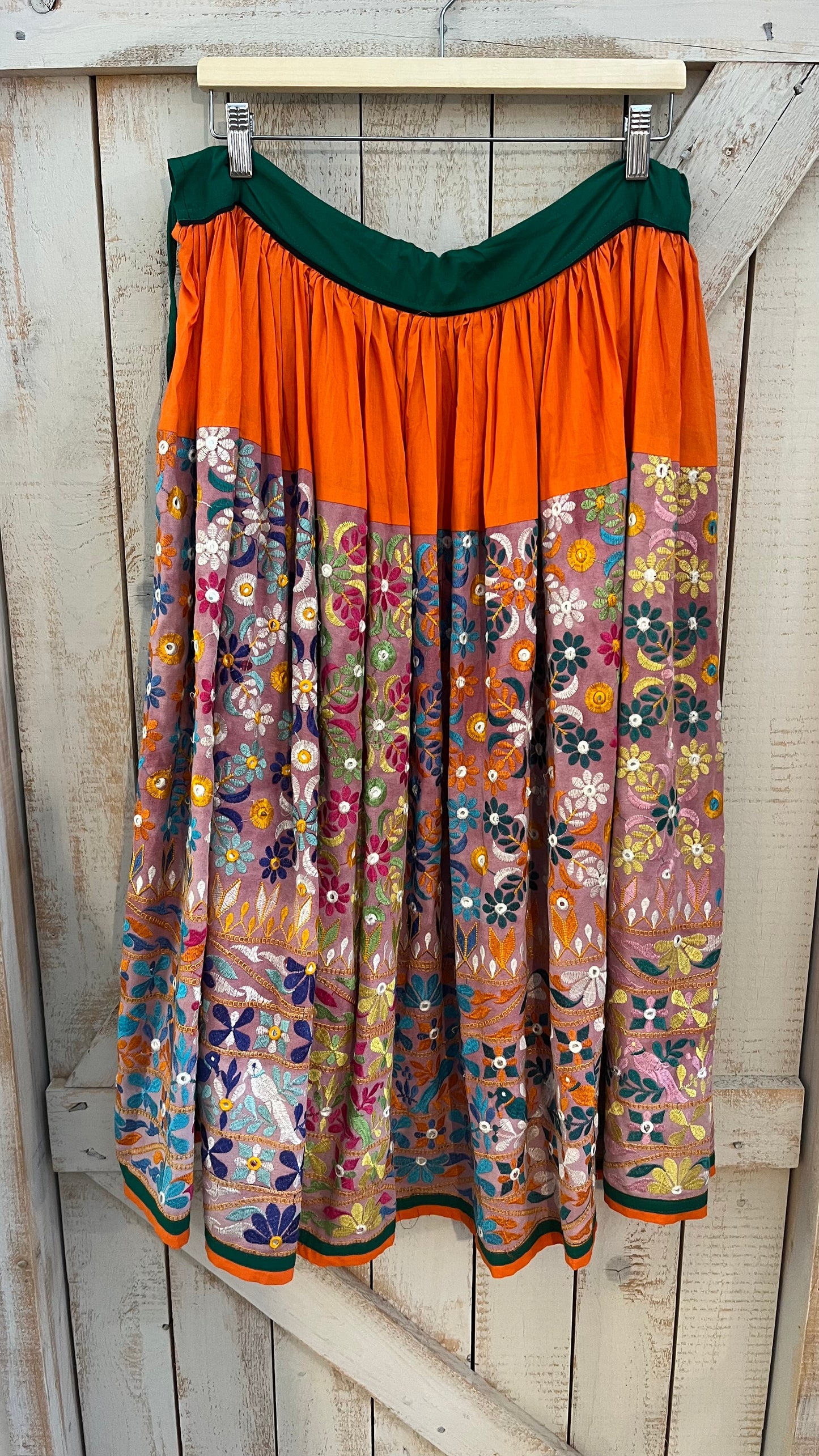 Gonna di cotone ricamata