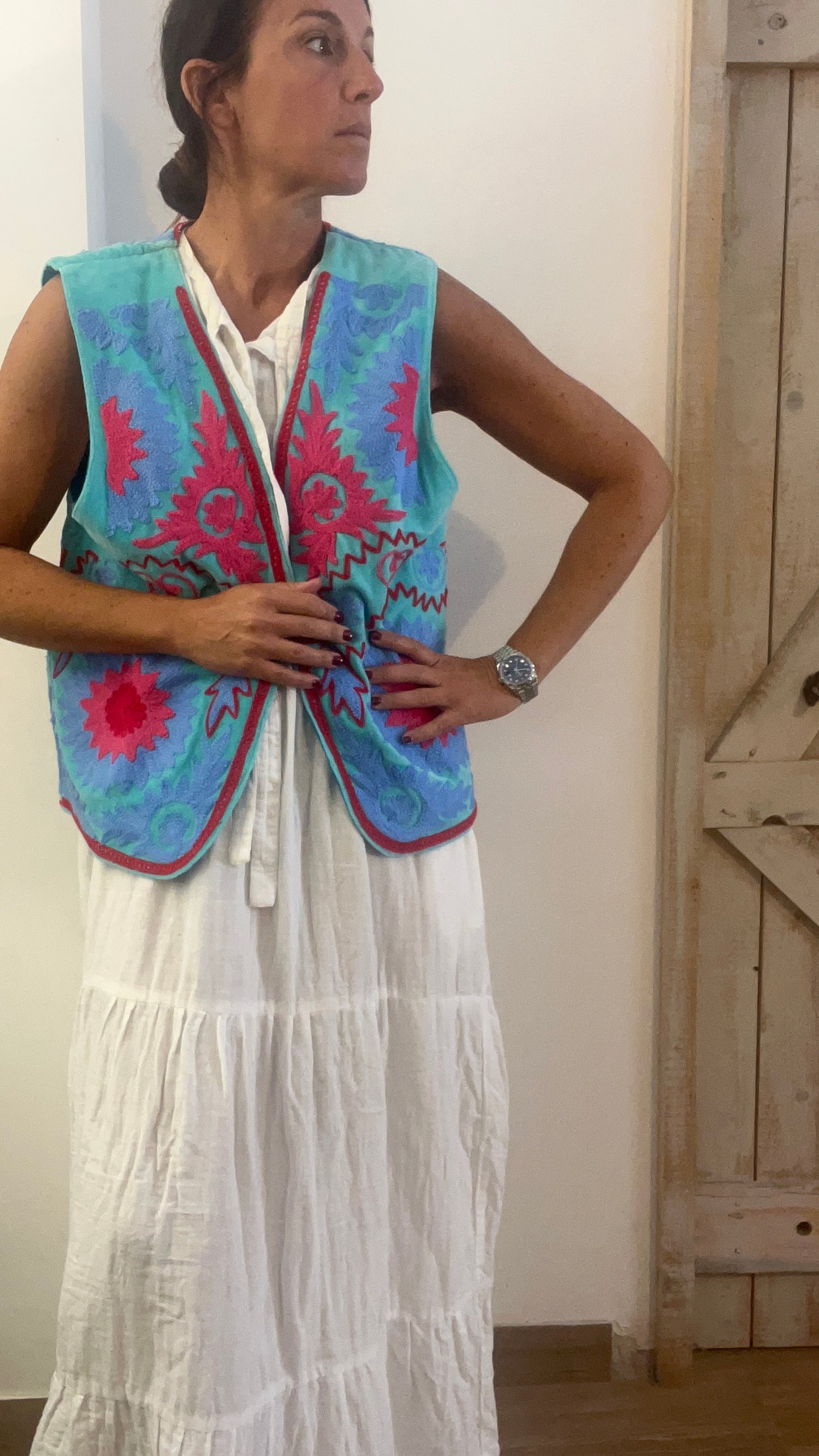 Gilet di velluto ricamato