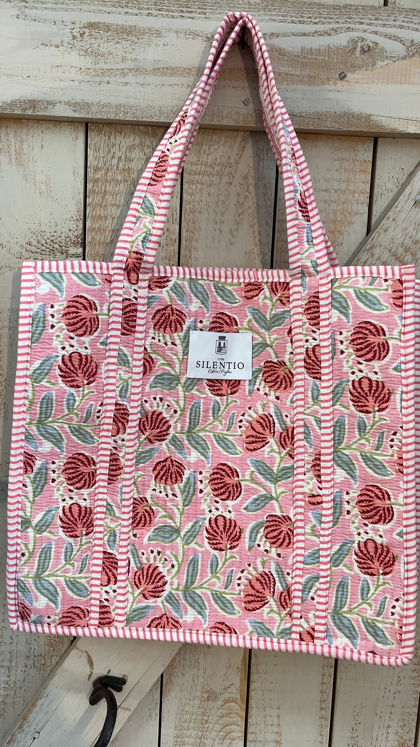Shopper di cotone padded stampata a mano