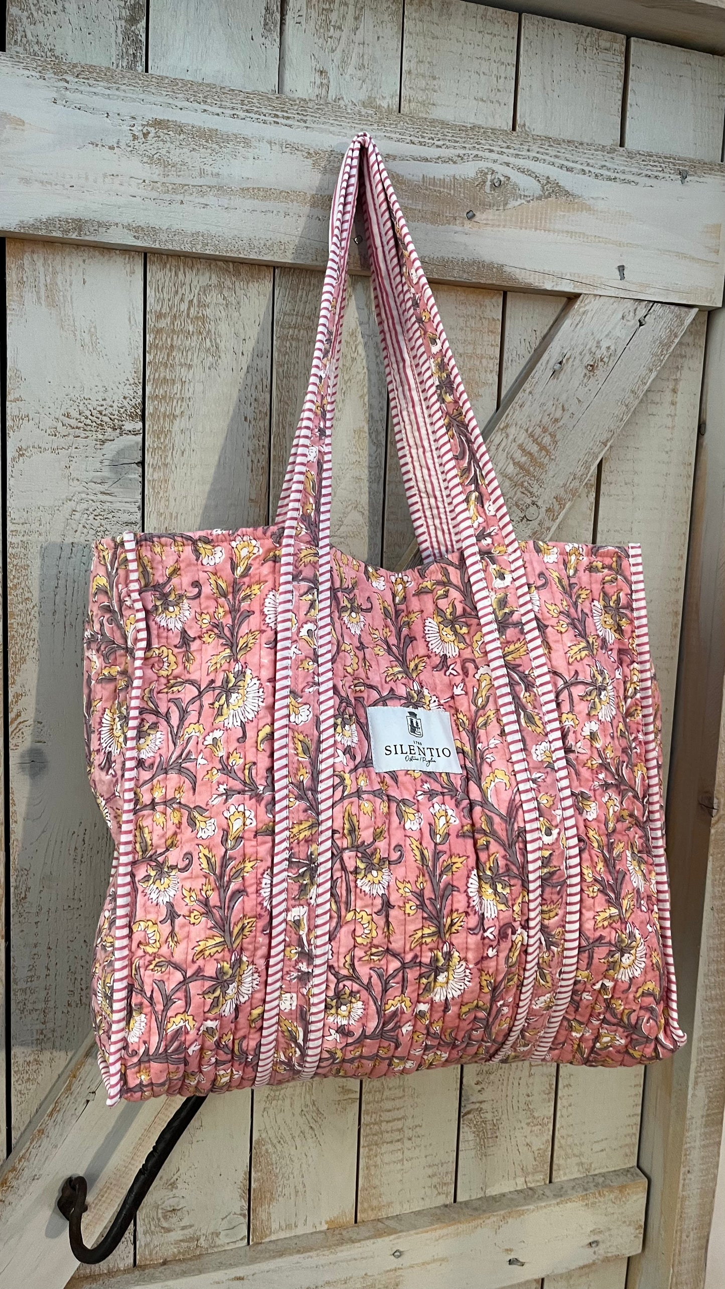 Maxi shopper di cotone padded stampata a mano