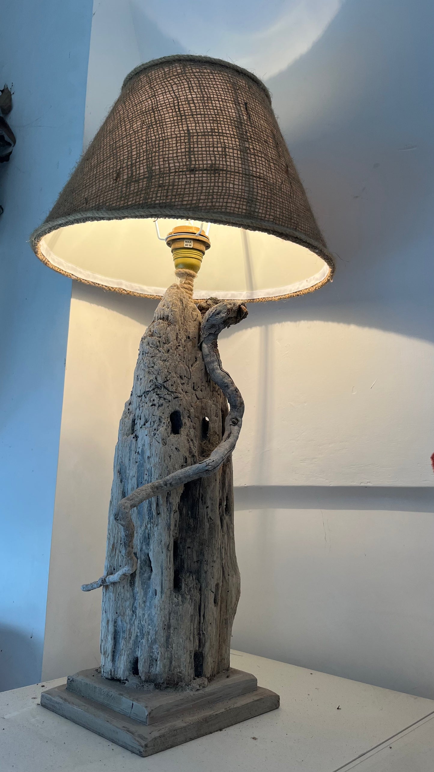 Lampada in legno