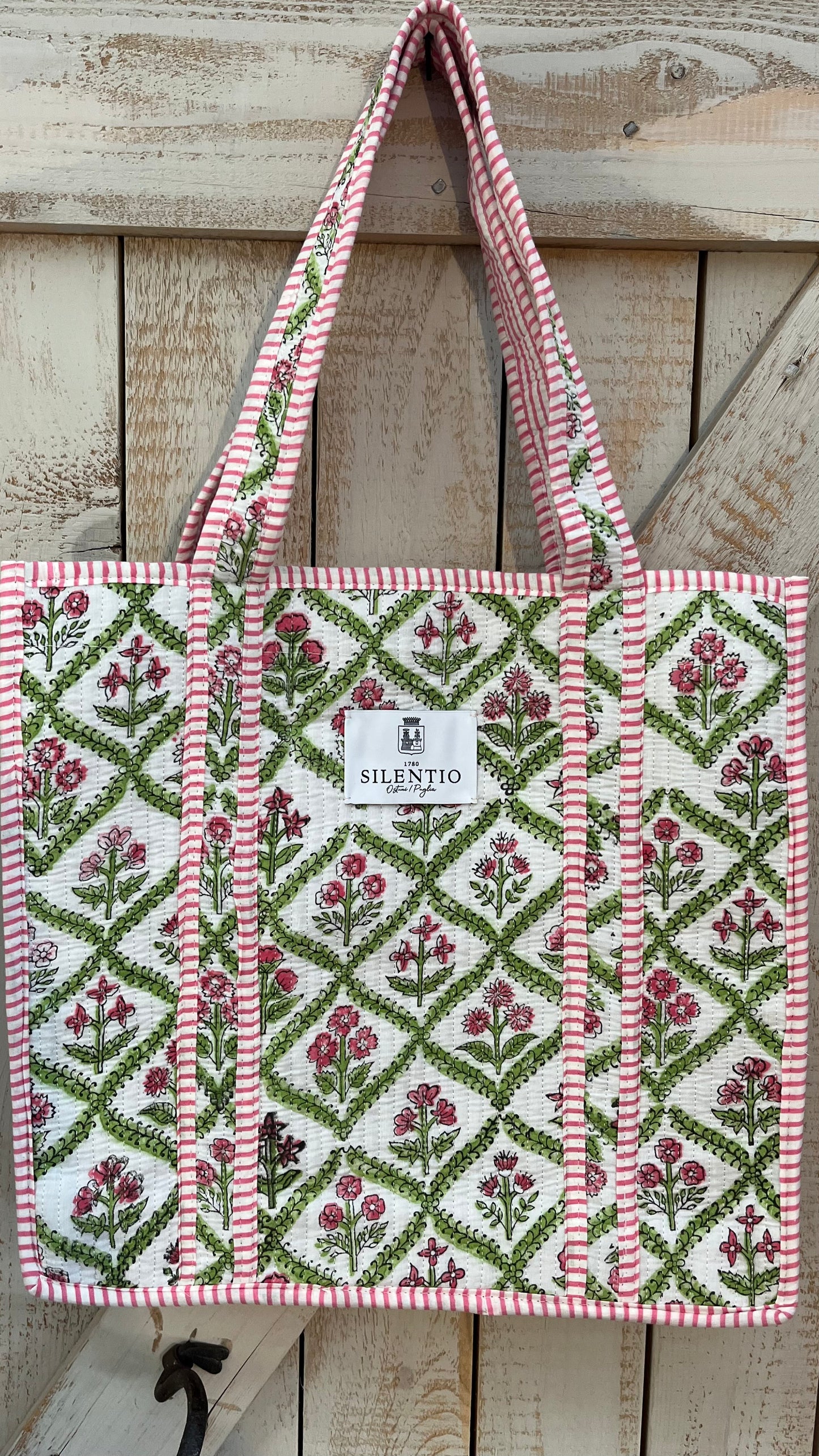 Shopper di cotone padded stampata a mano