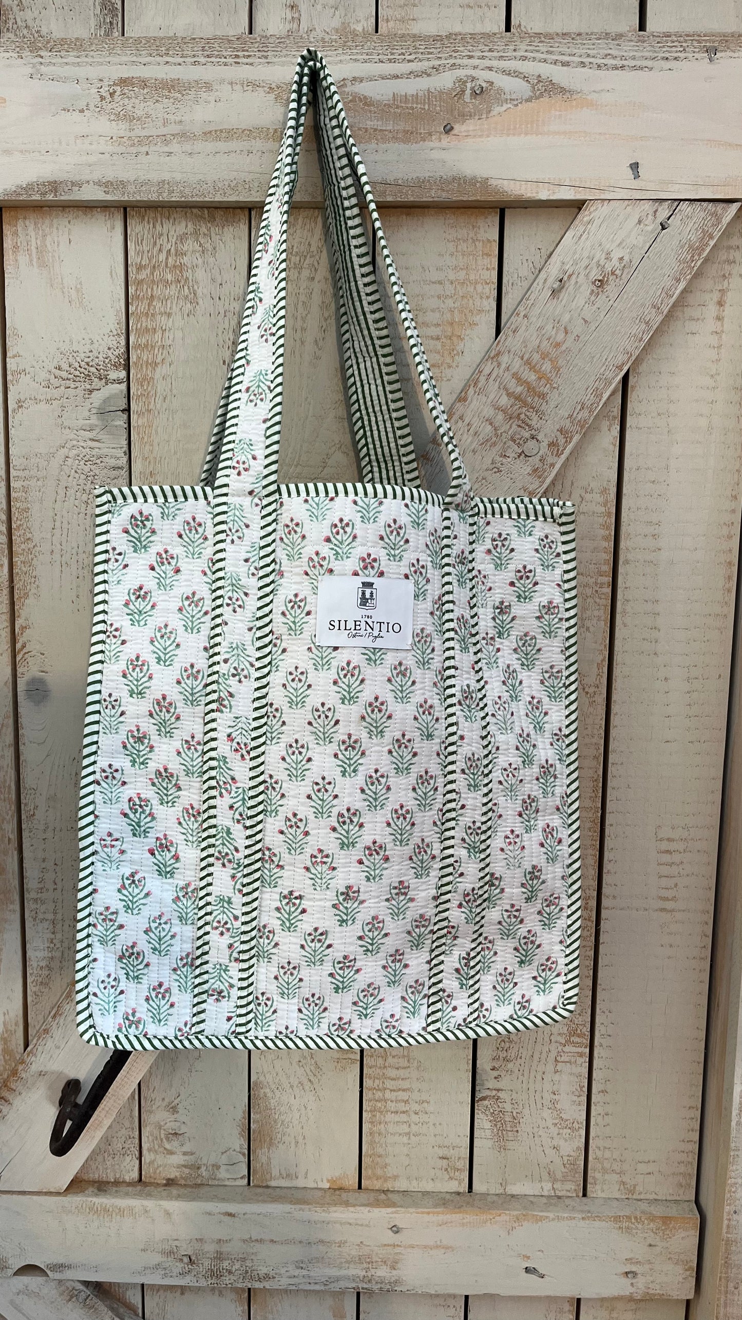 Shopper di cotone padded stampata a mano