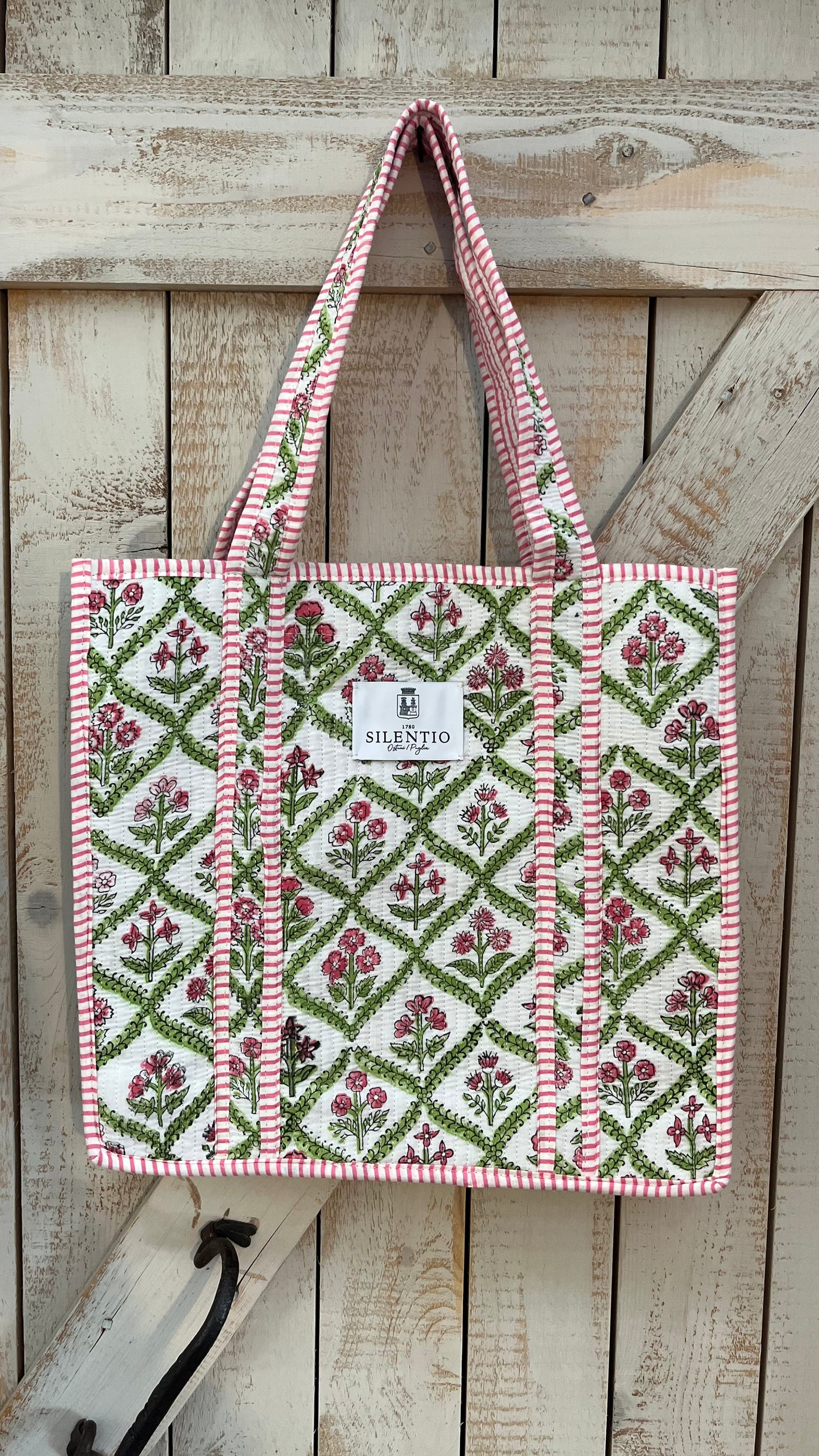 Shopper di cotone padded stampata a mano
