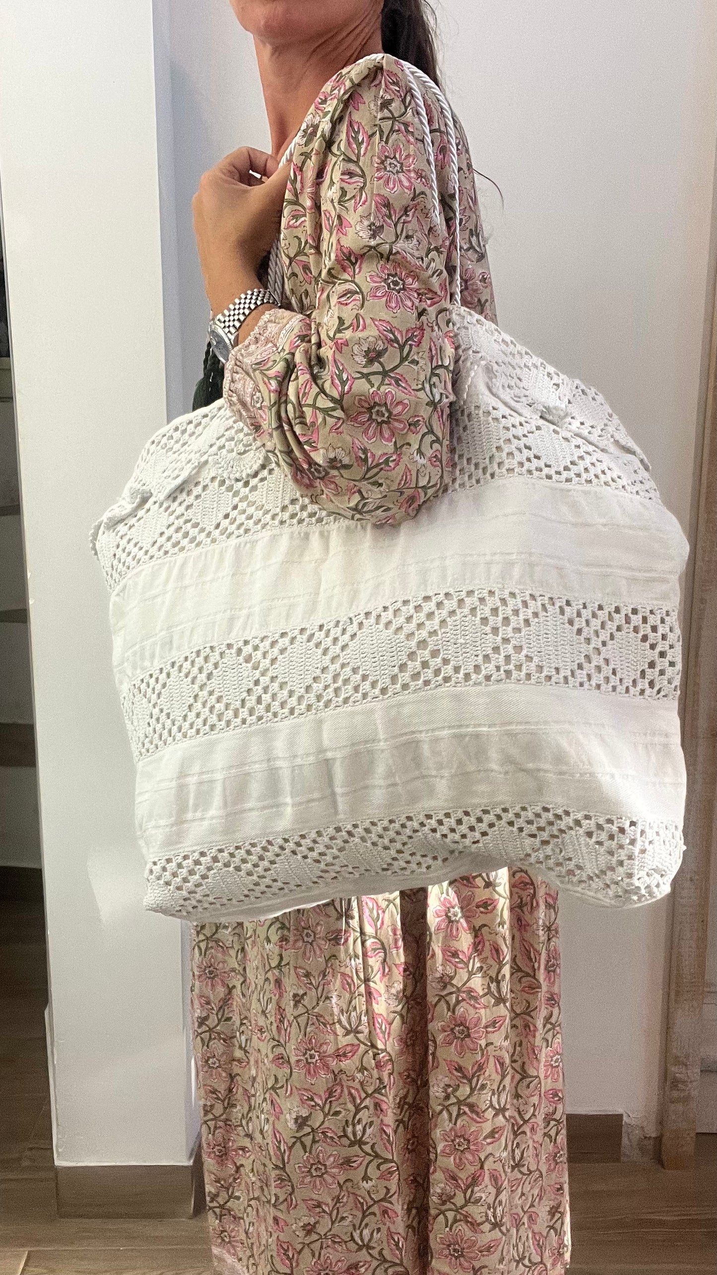 Maxi shopper di cotone con dettagli crochet