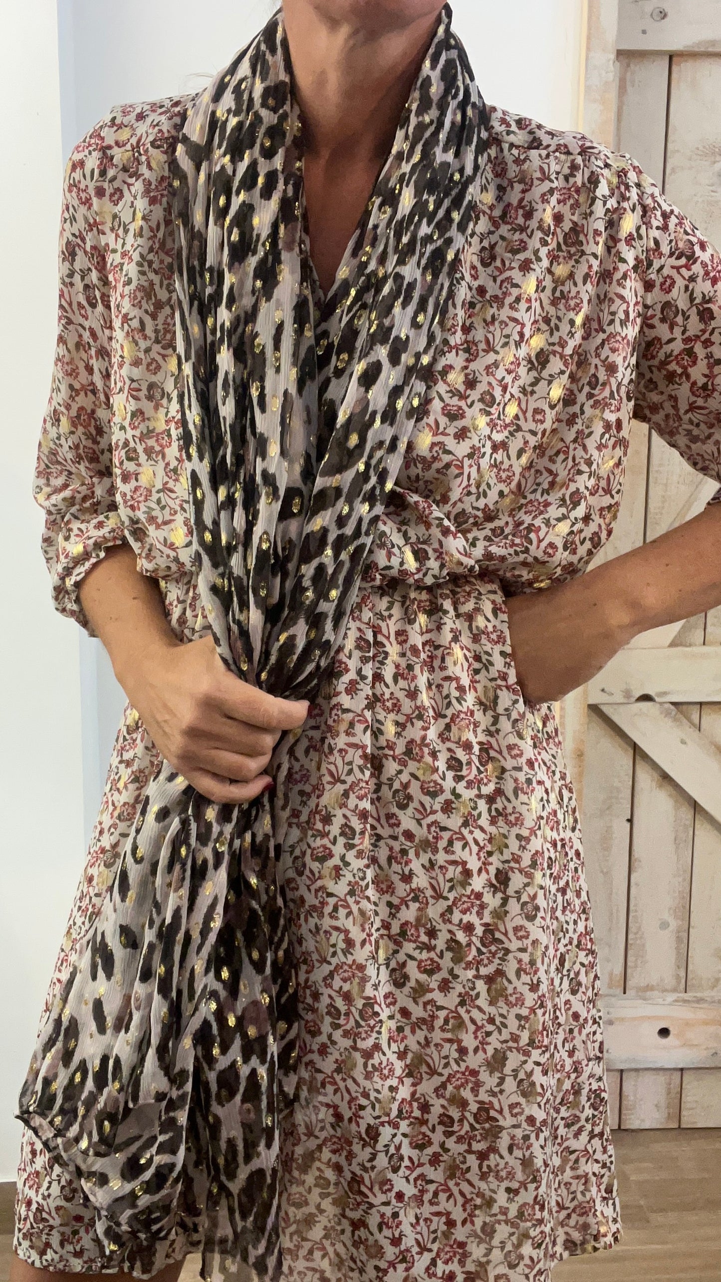 Abito corto stampato con filo di lurex