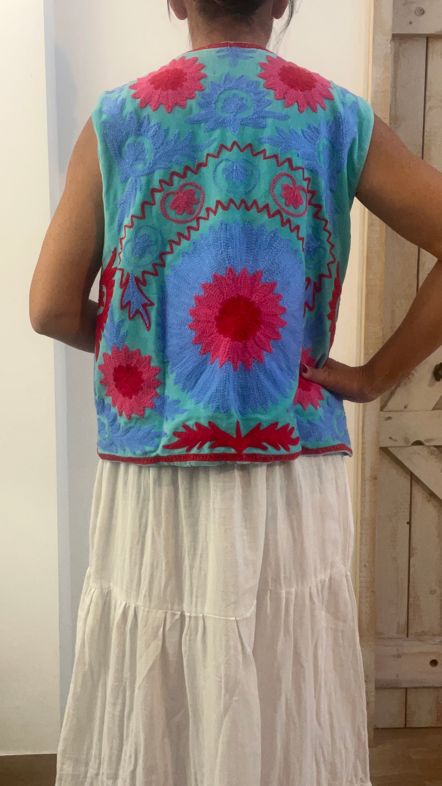Gilet di velluto ricamato