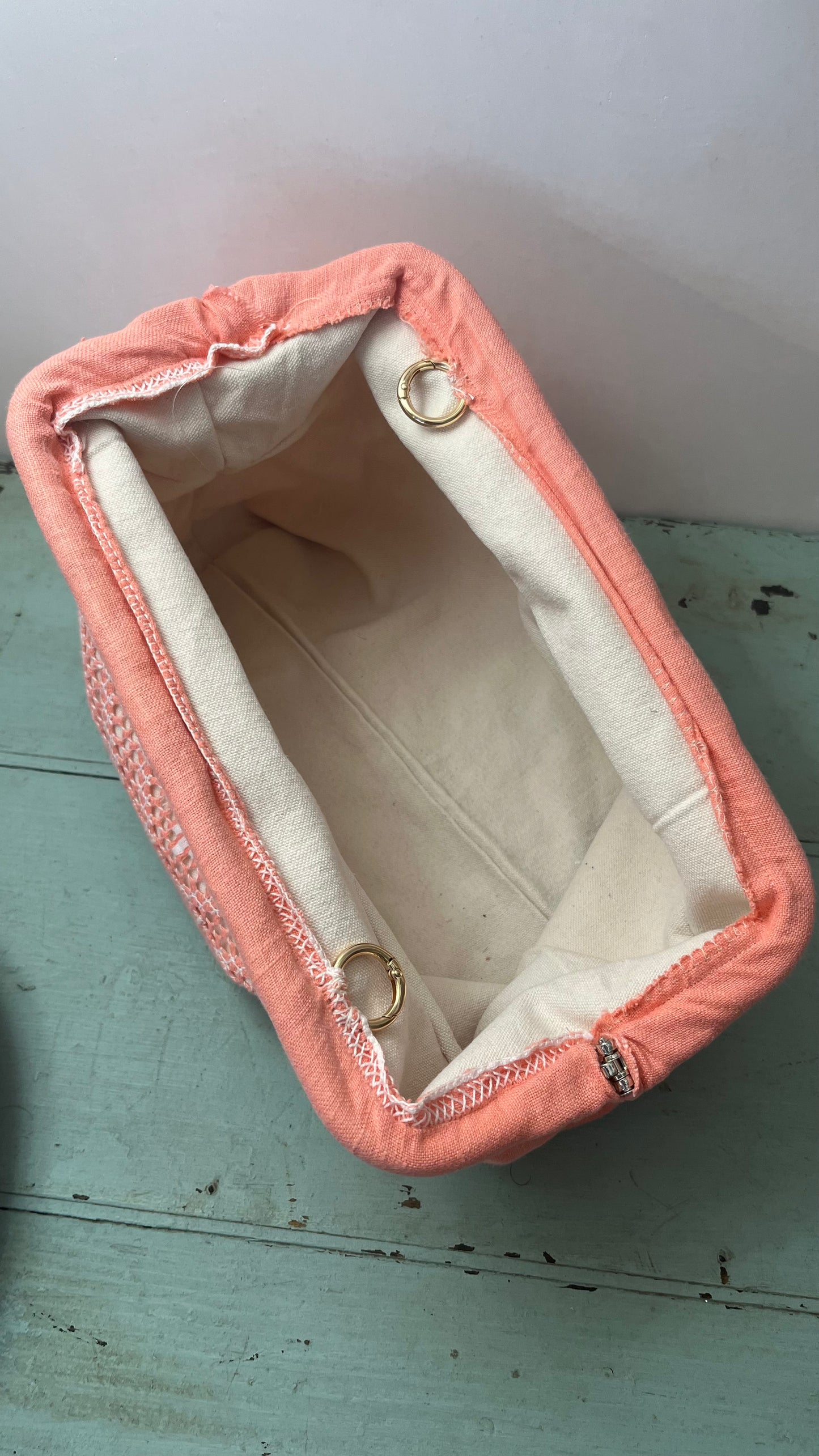 Clutch di cotone ricamata