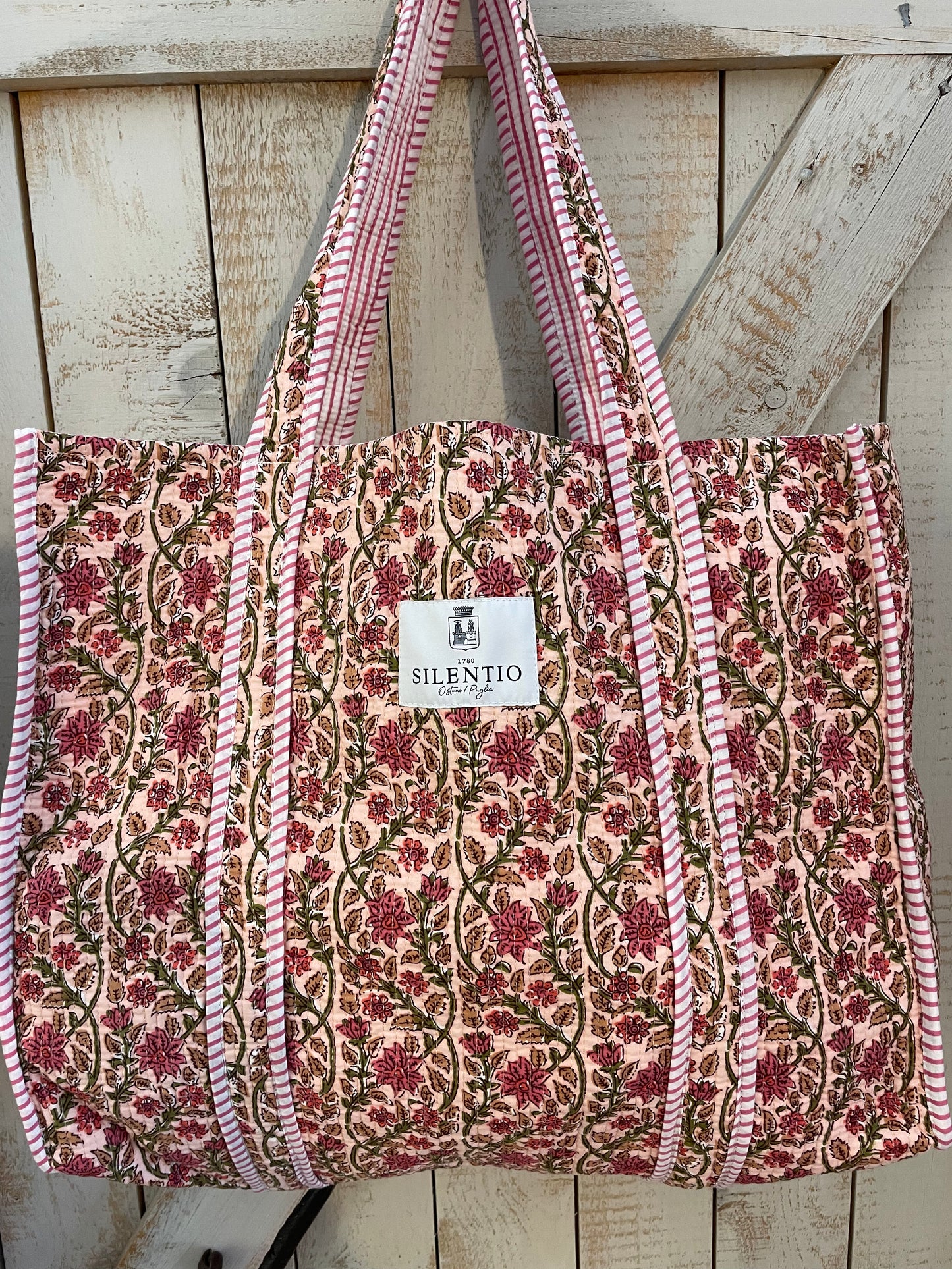 Maxi shopper di cotone padded stampata a mano