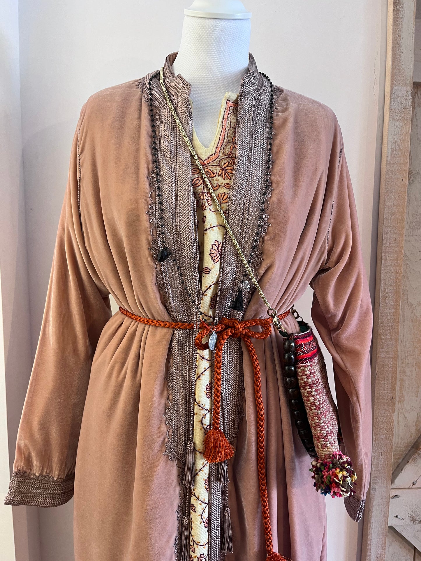 Velvet jacket with Moroccan embroidery