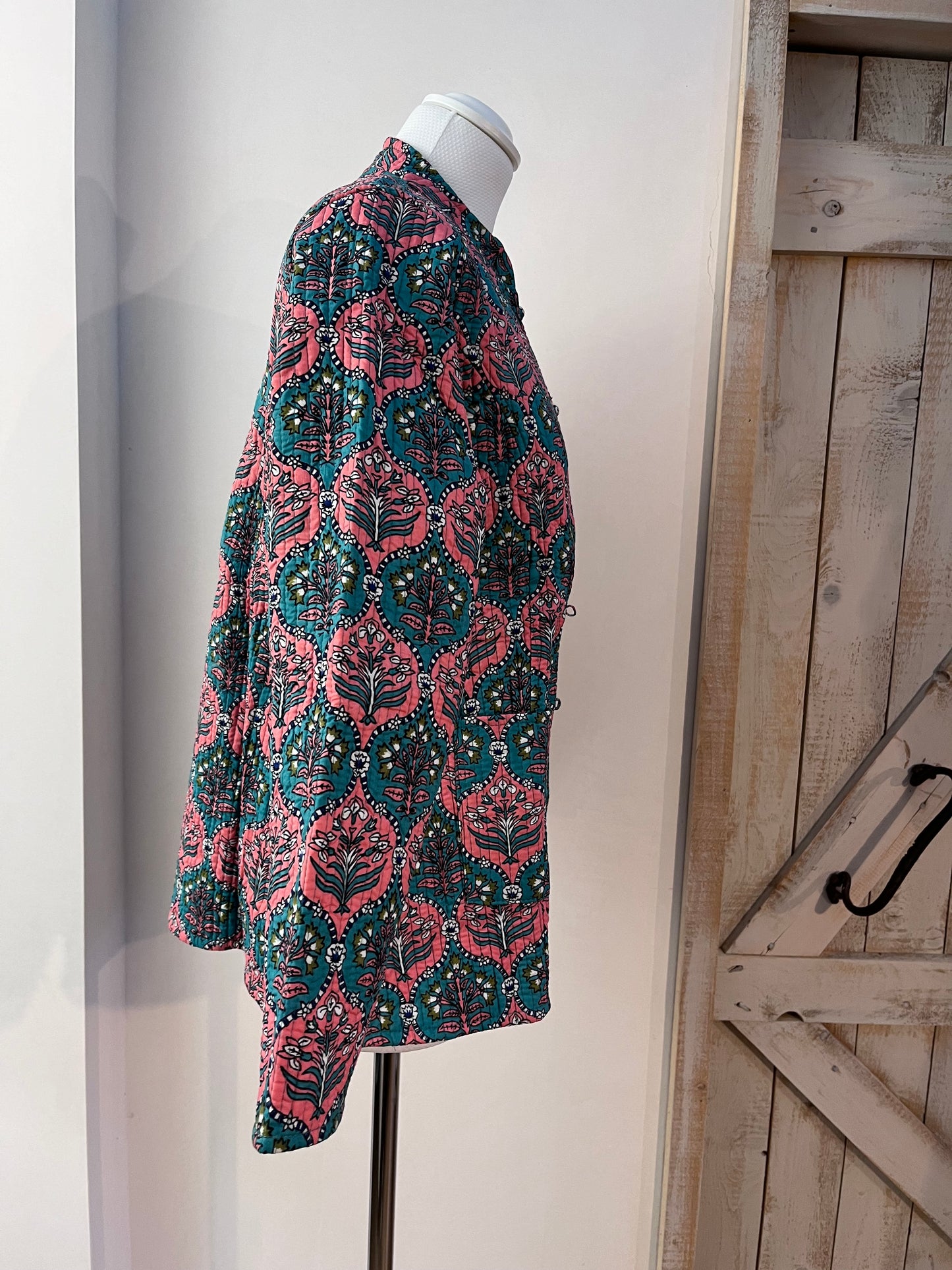Padded cotton jacket with pockets