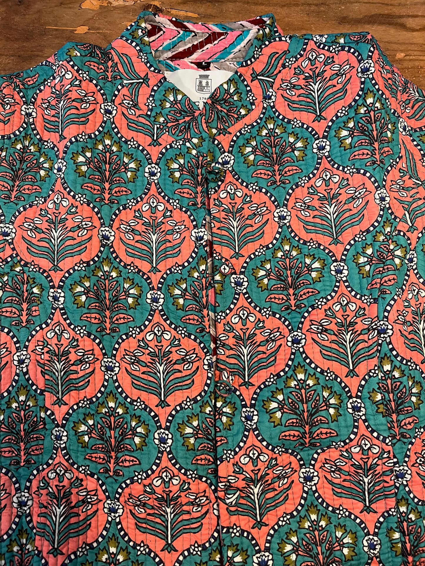 Padded cotton jacket with pockets