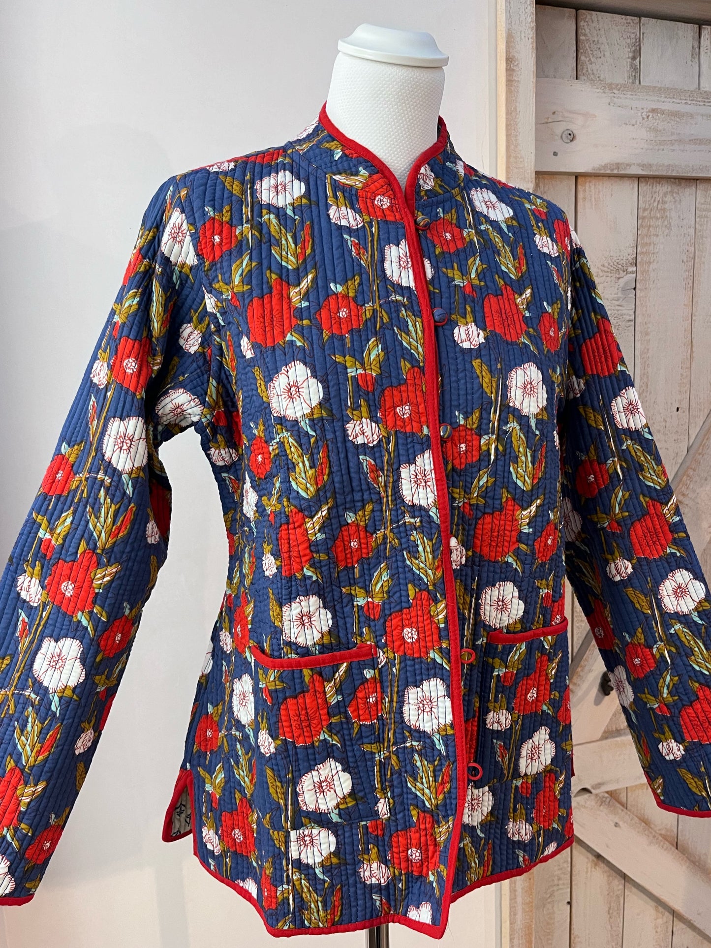 Padded cotton jacket with pockets