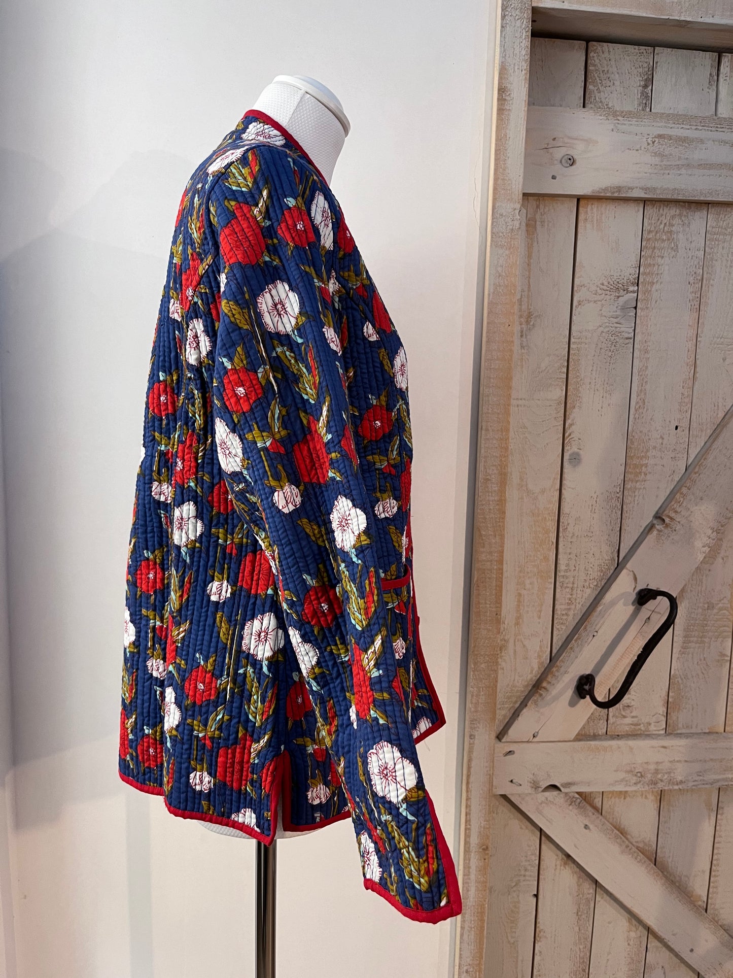 Padded cotton jacket with pockets