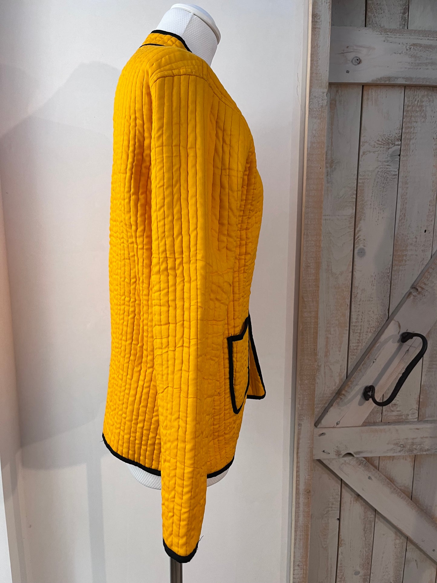 Padded cotton jacket with pockets