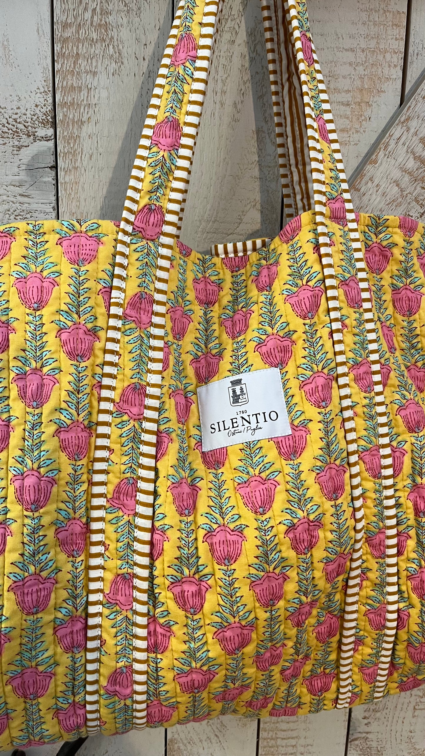 Maxi shopper di cotone padded stampata a mano