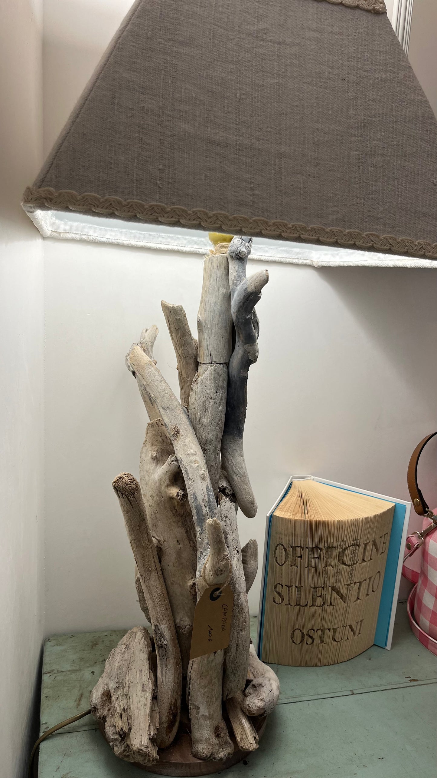 Lampada in legno
