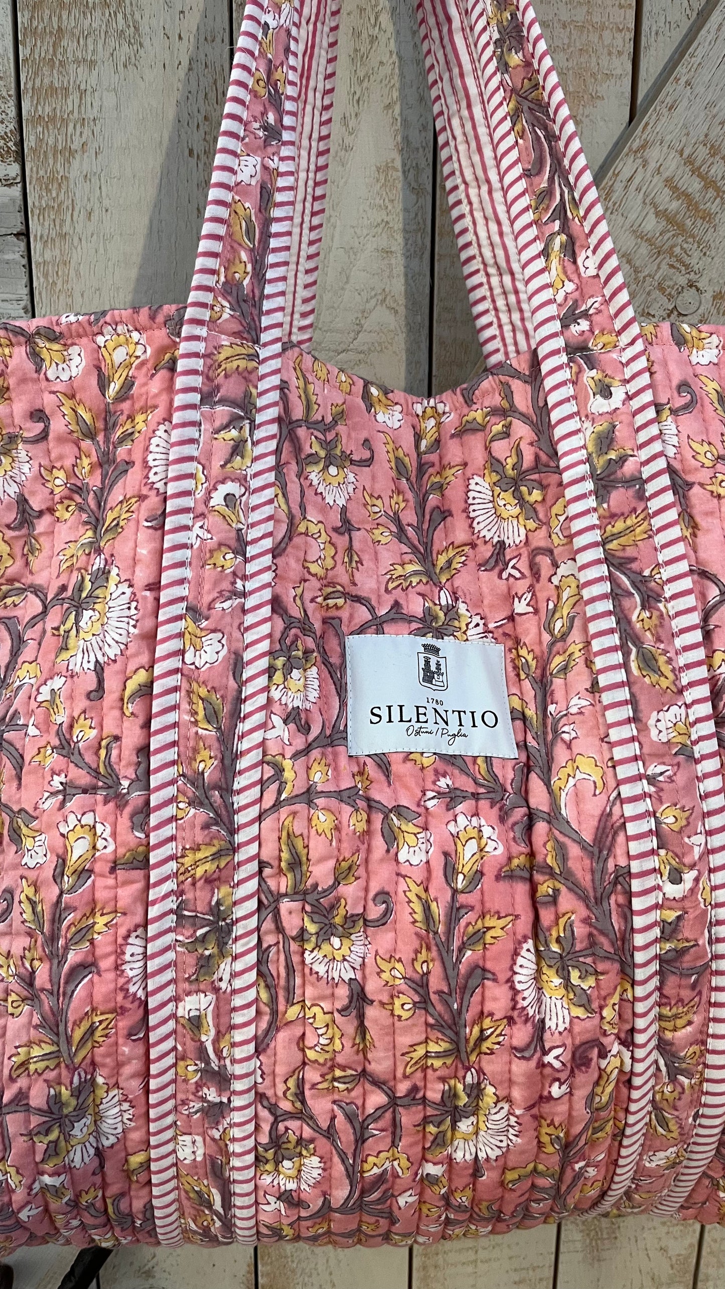 Maxi shopper di cotone padded stampata a mano