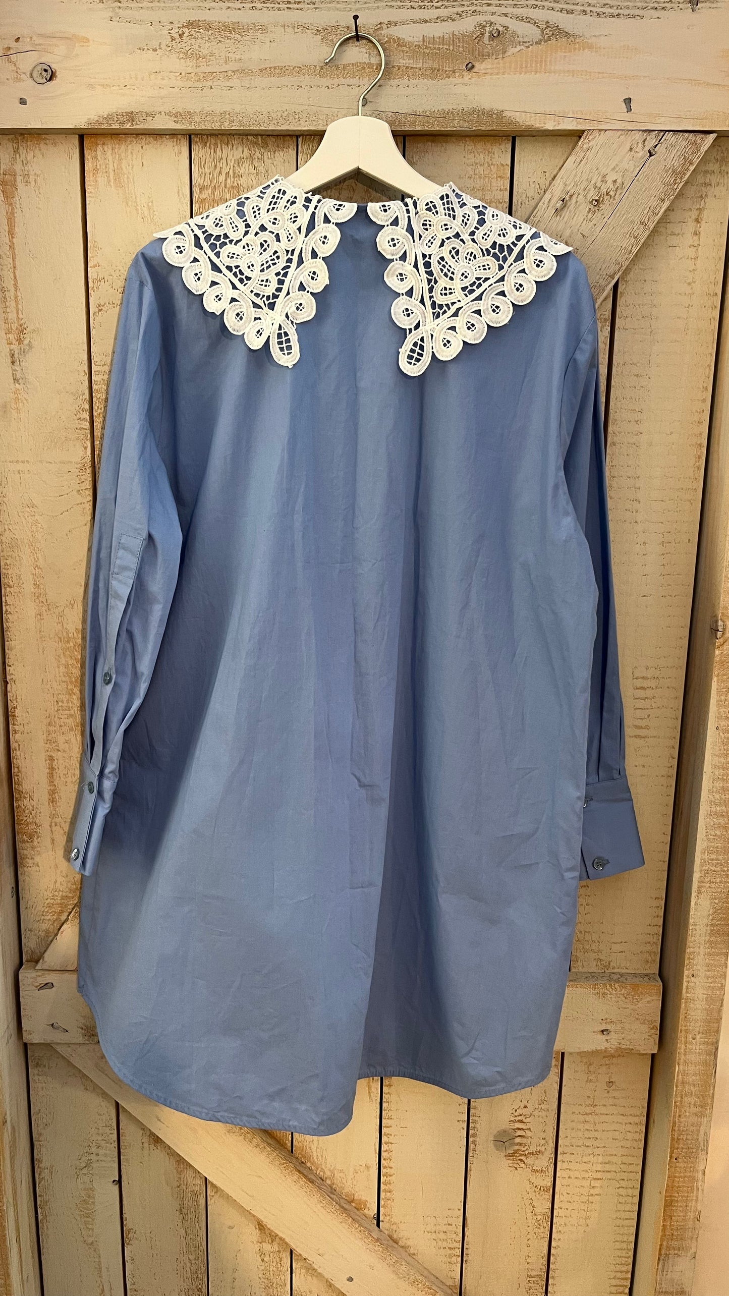 Abito camicia con colletto di pizzo