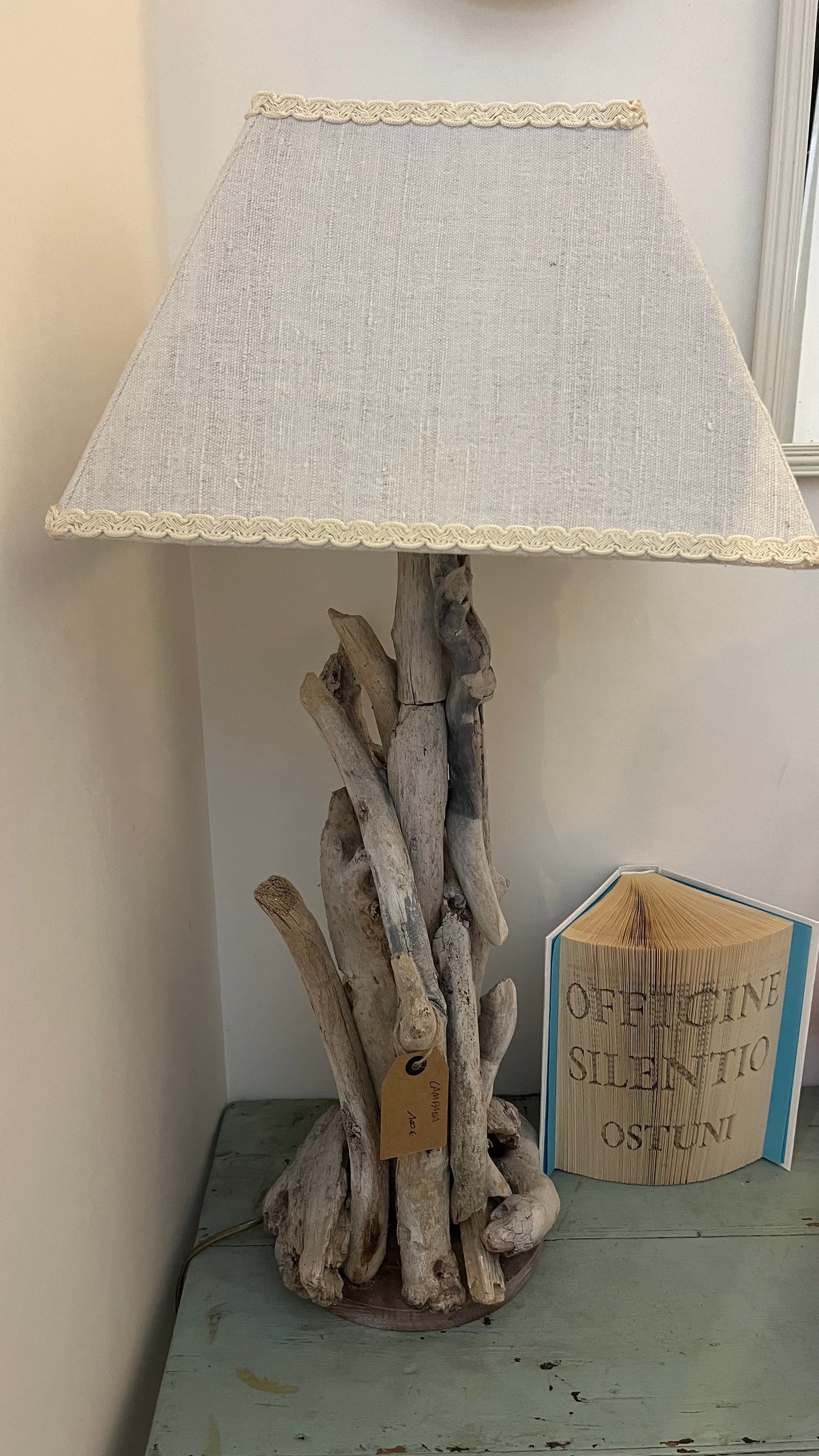 Lampada in legno