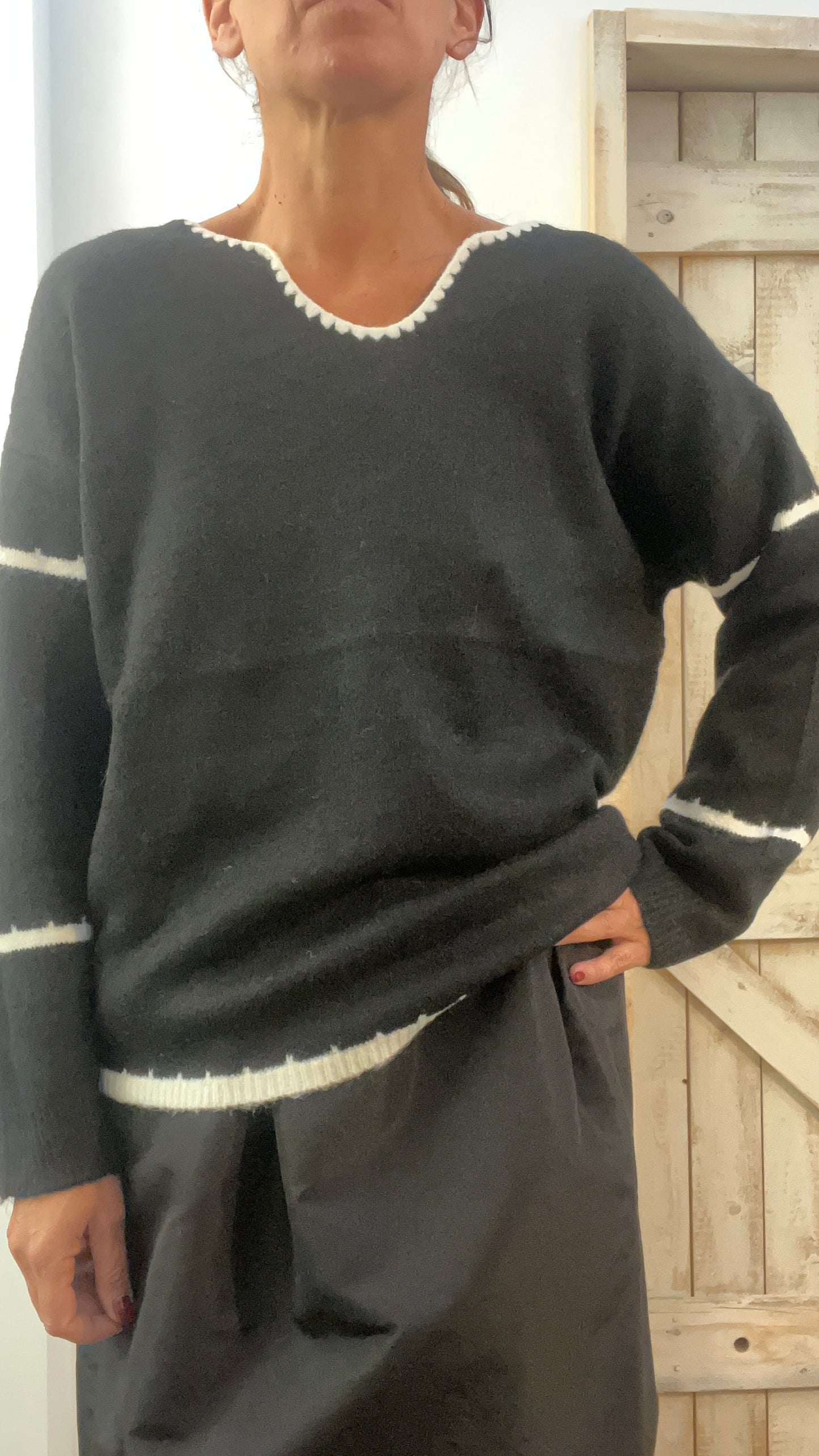 Maglione di lana con ricamo