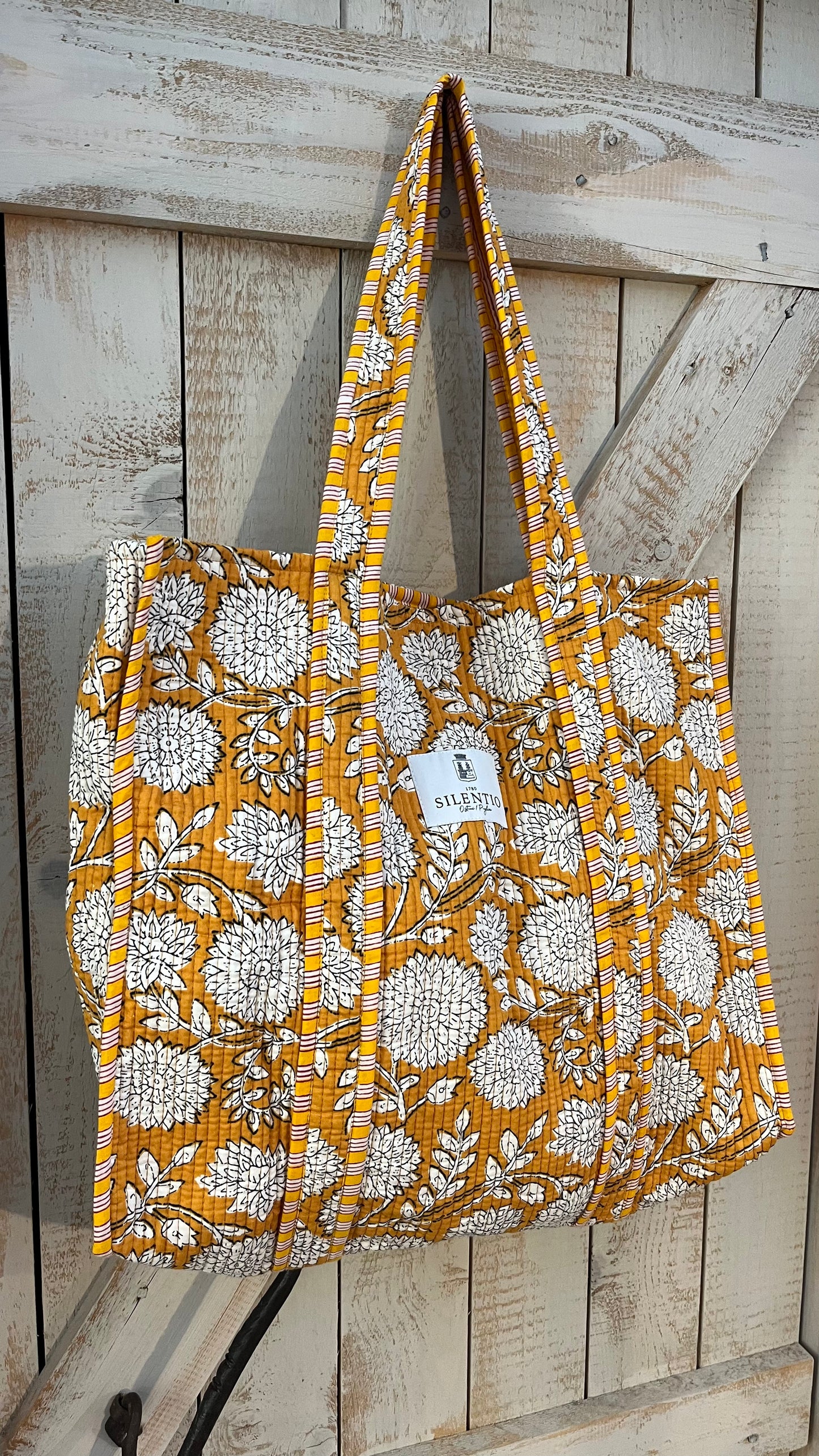 Maxi shopper di cotone padded stampata a mano