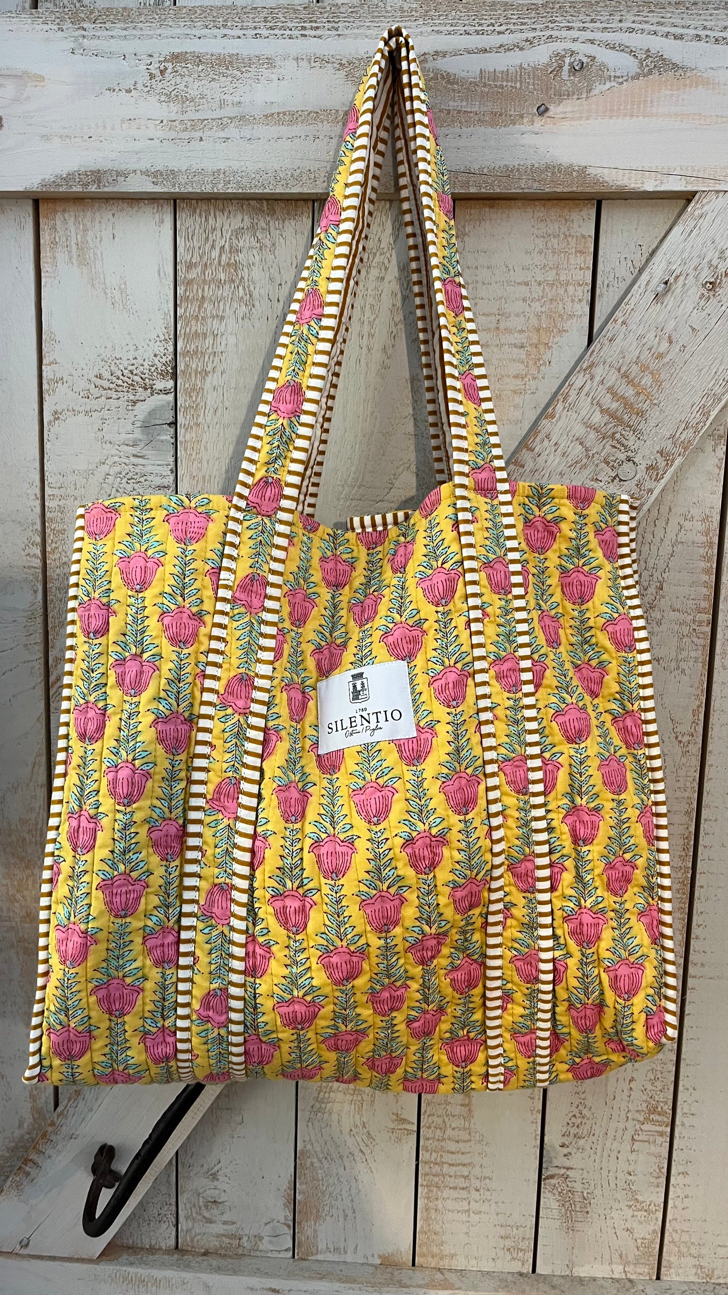 Maxi shopper di cotone padded stampata a mano