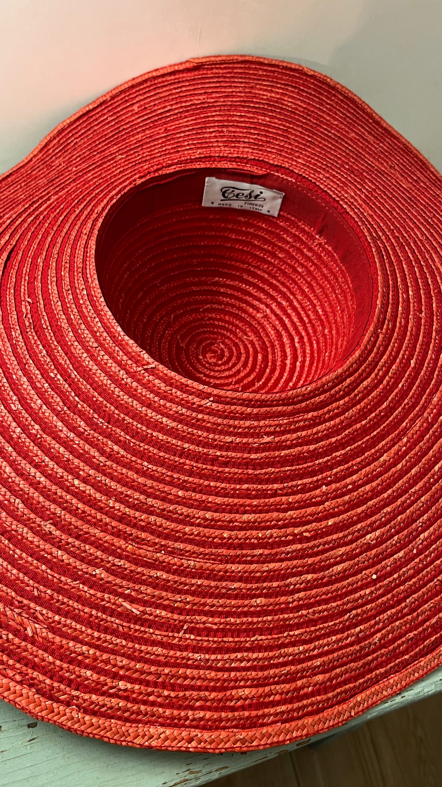 Maxi cappello di paglia