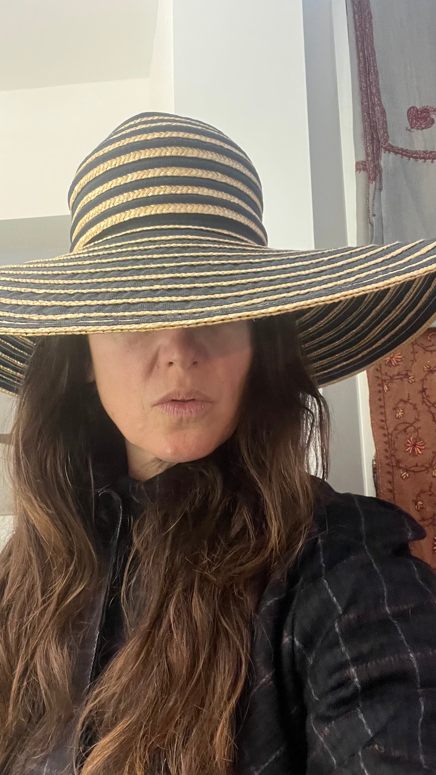 Maxi cappello di paglia