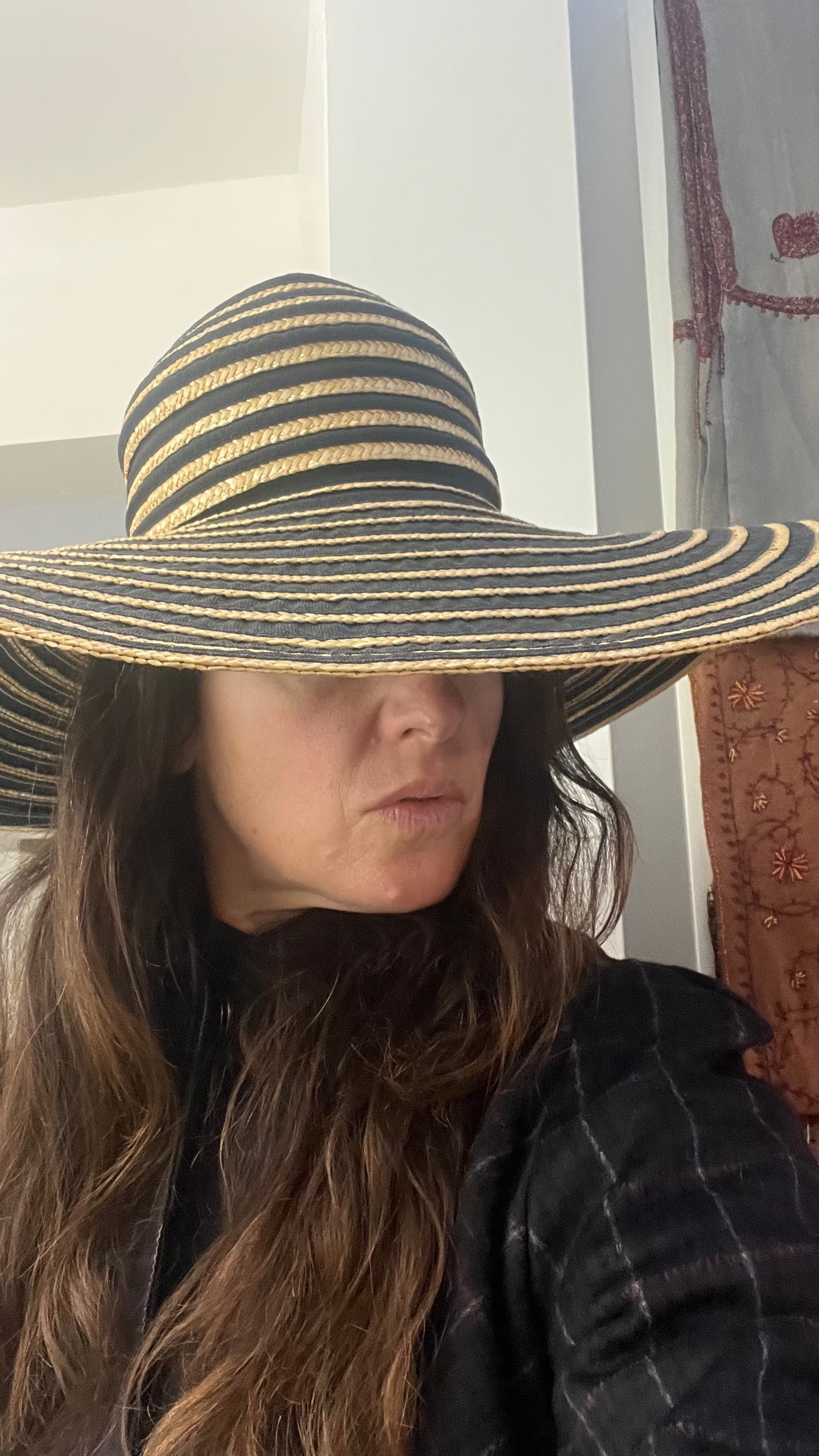 Maxi cappello di paglia