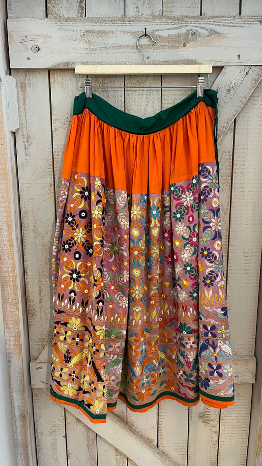 Gonna di cotone ricamata