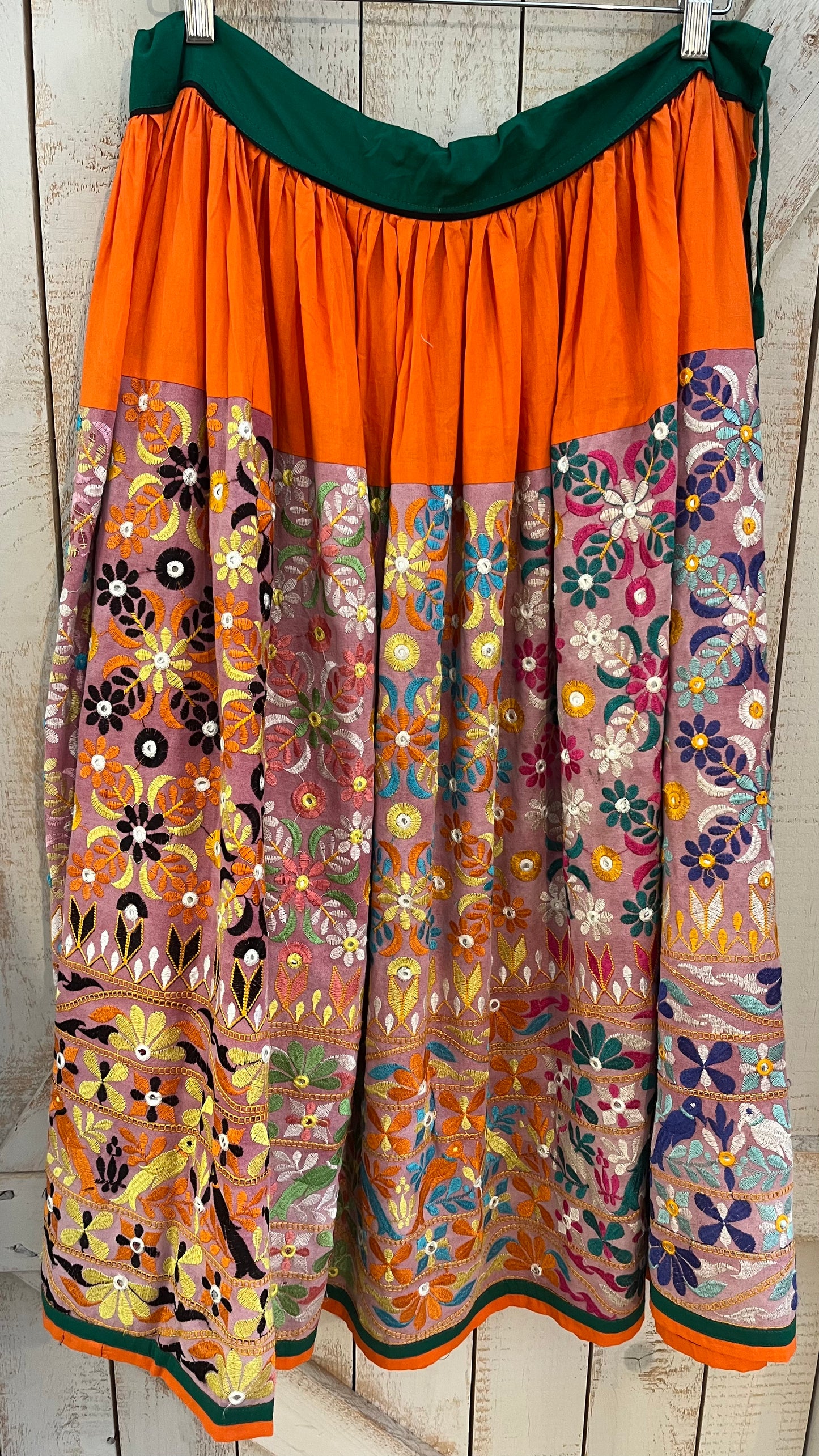 Gonna di cotone ricamata