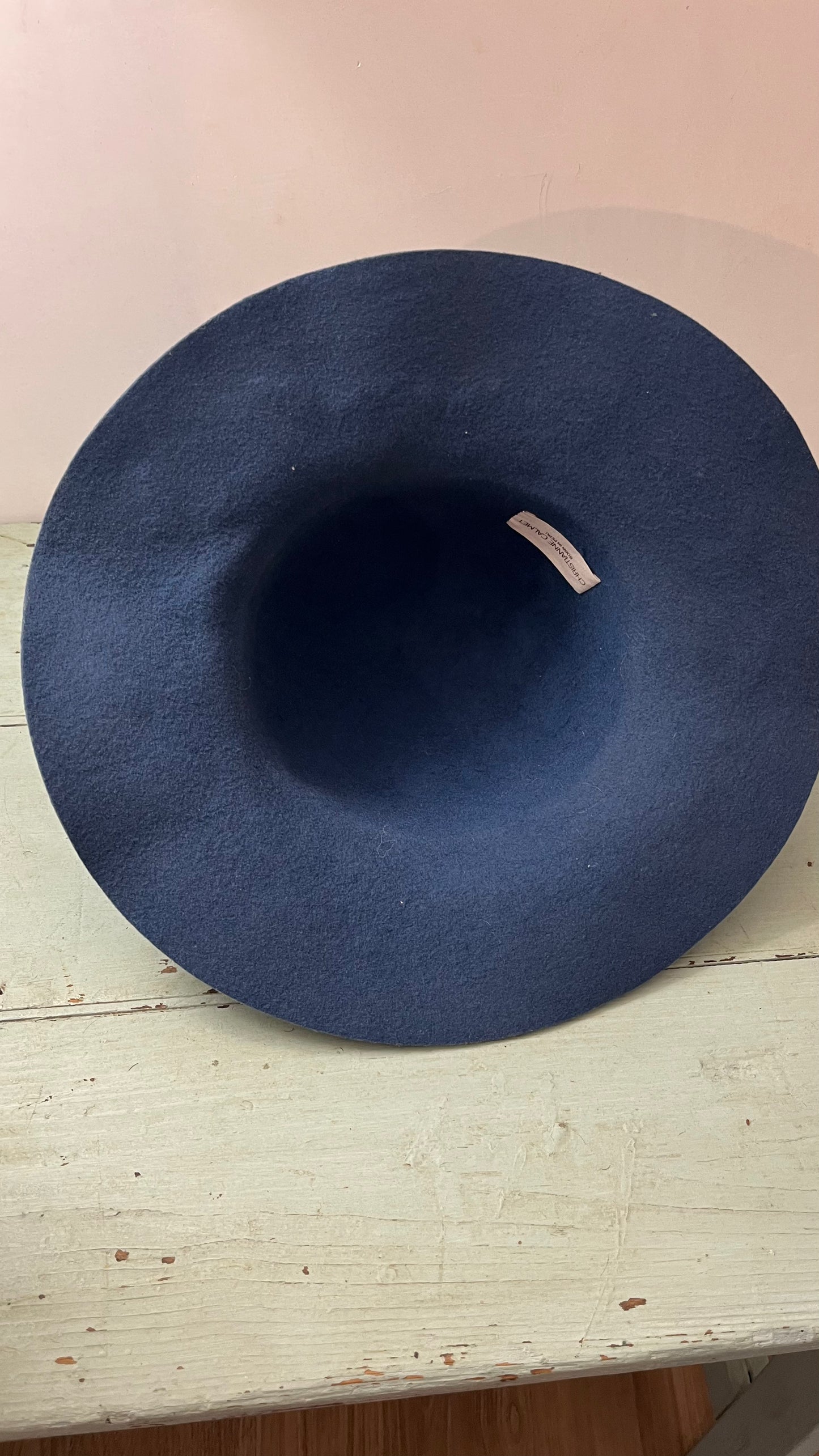 Maxi cappello di feltro ricamato a mano