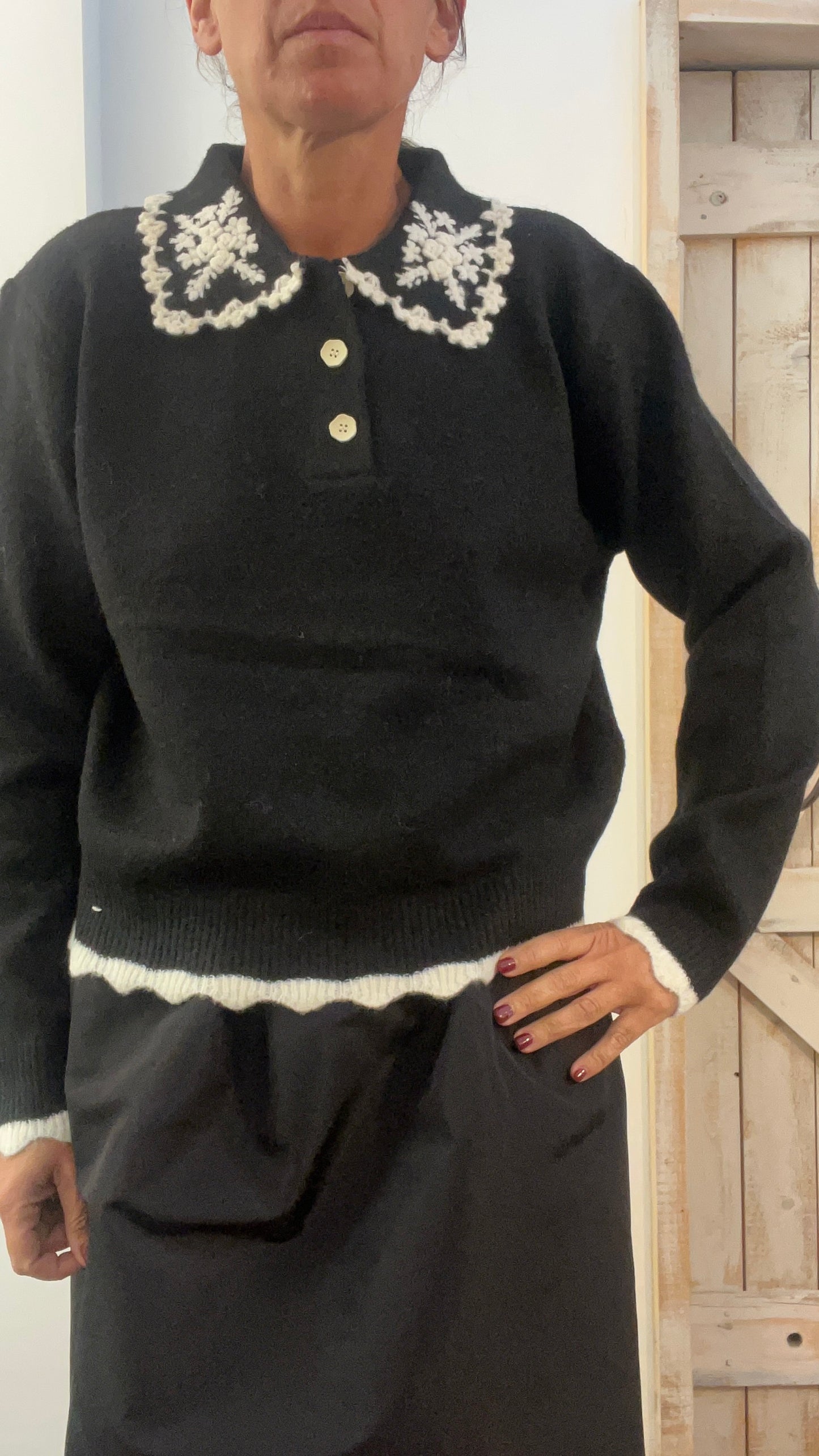 Maglione di lana con ricamo