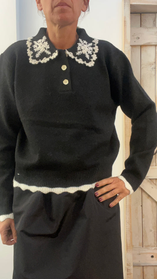 Maglione di lana con ricamo