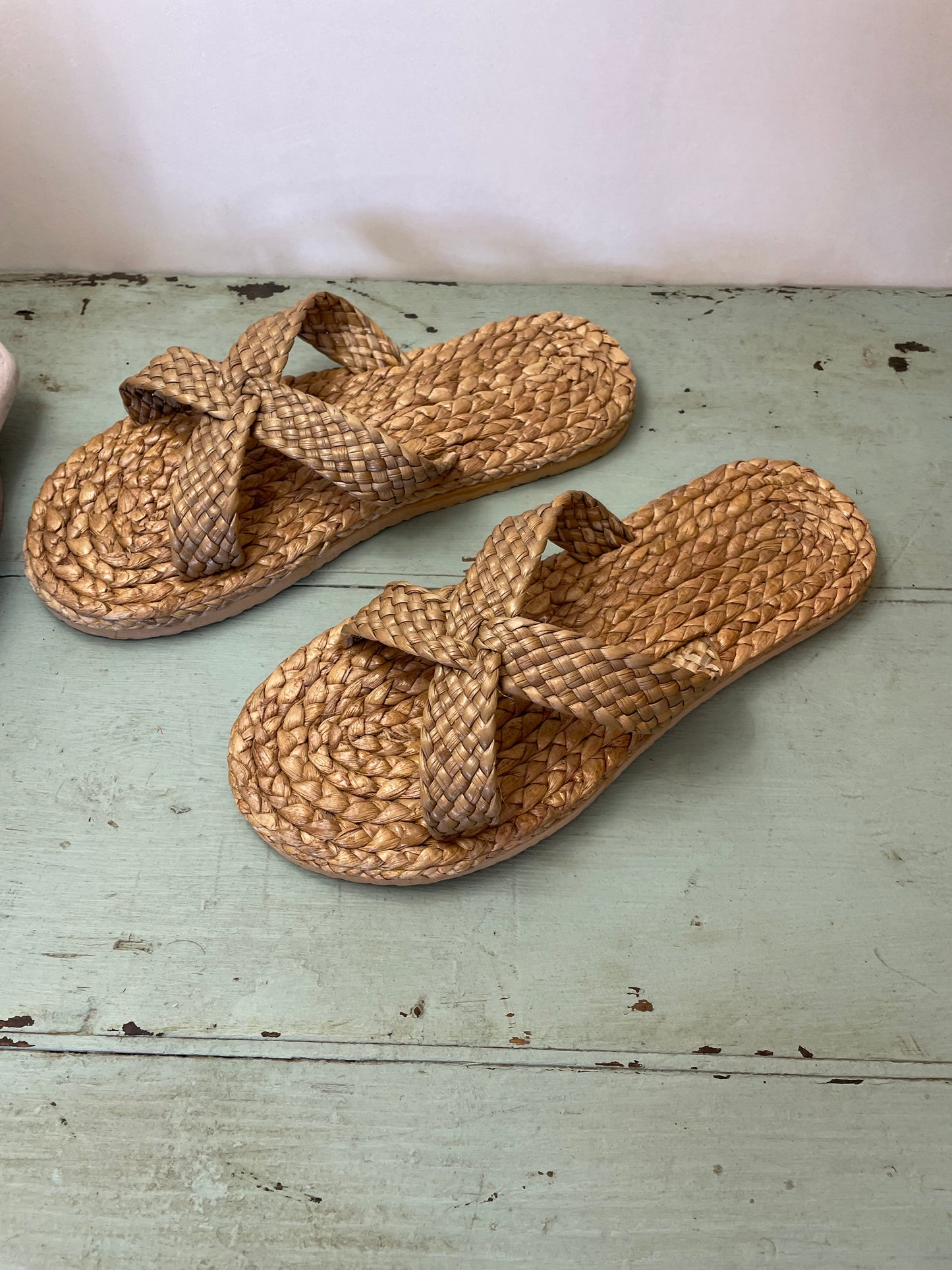 Straw slippers