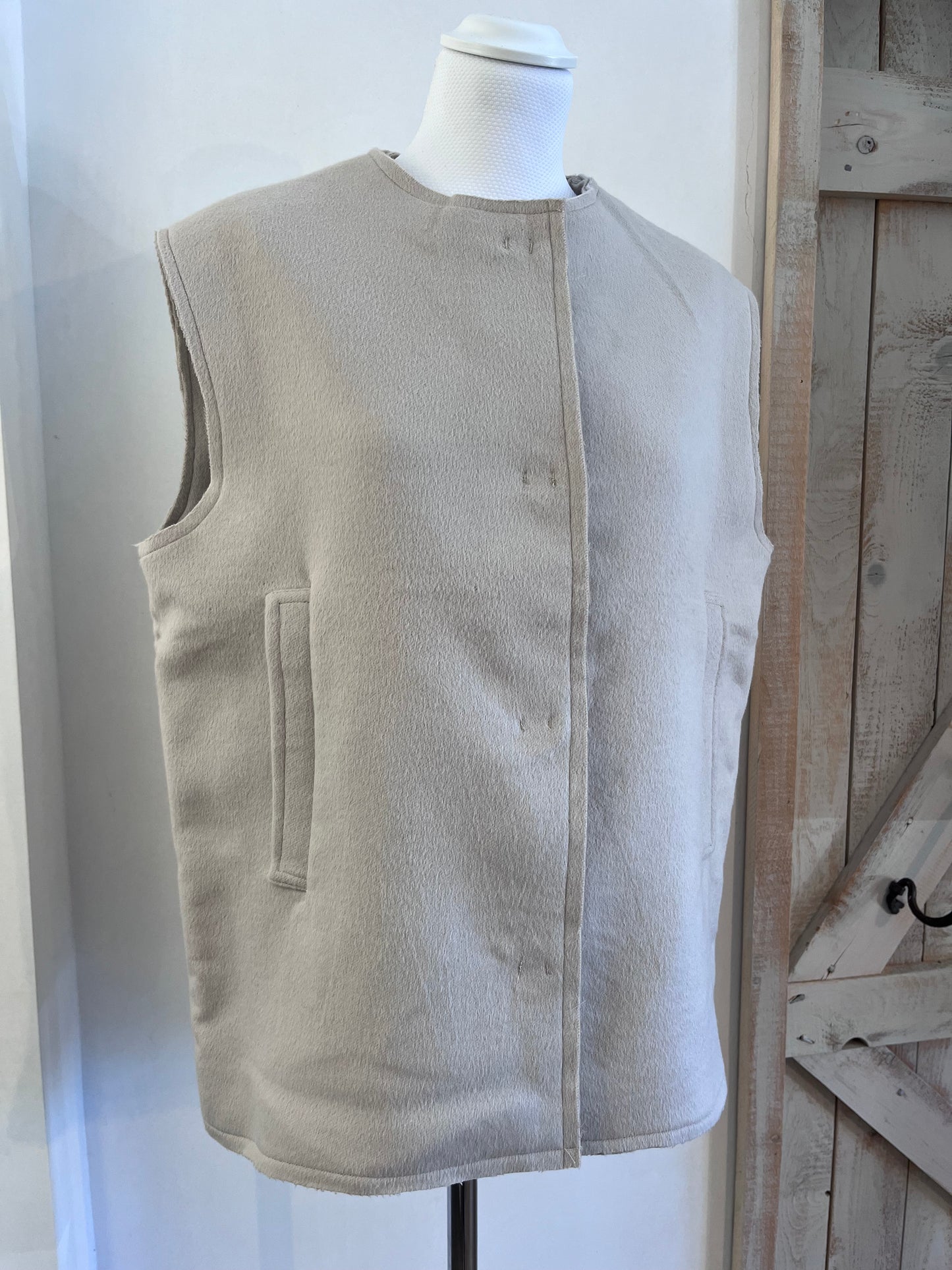 Cashmere double vest