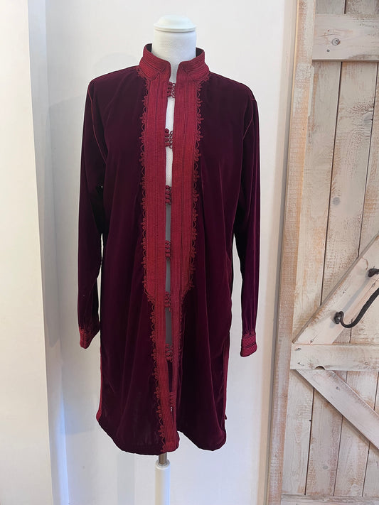 Velvet jacket with Moroccan embroidery