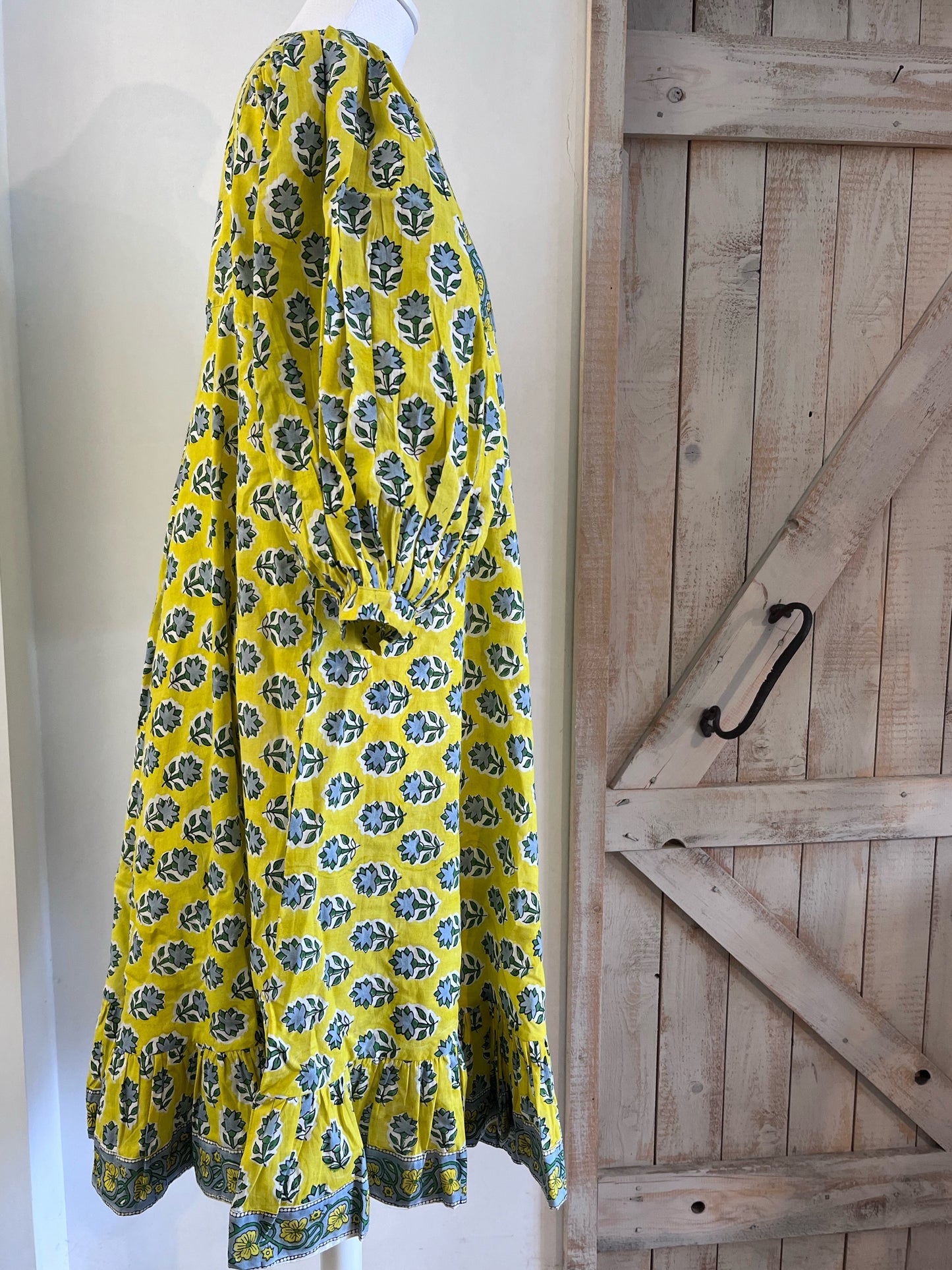 Short hand-printed Daisy dress