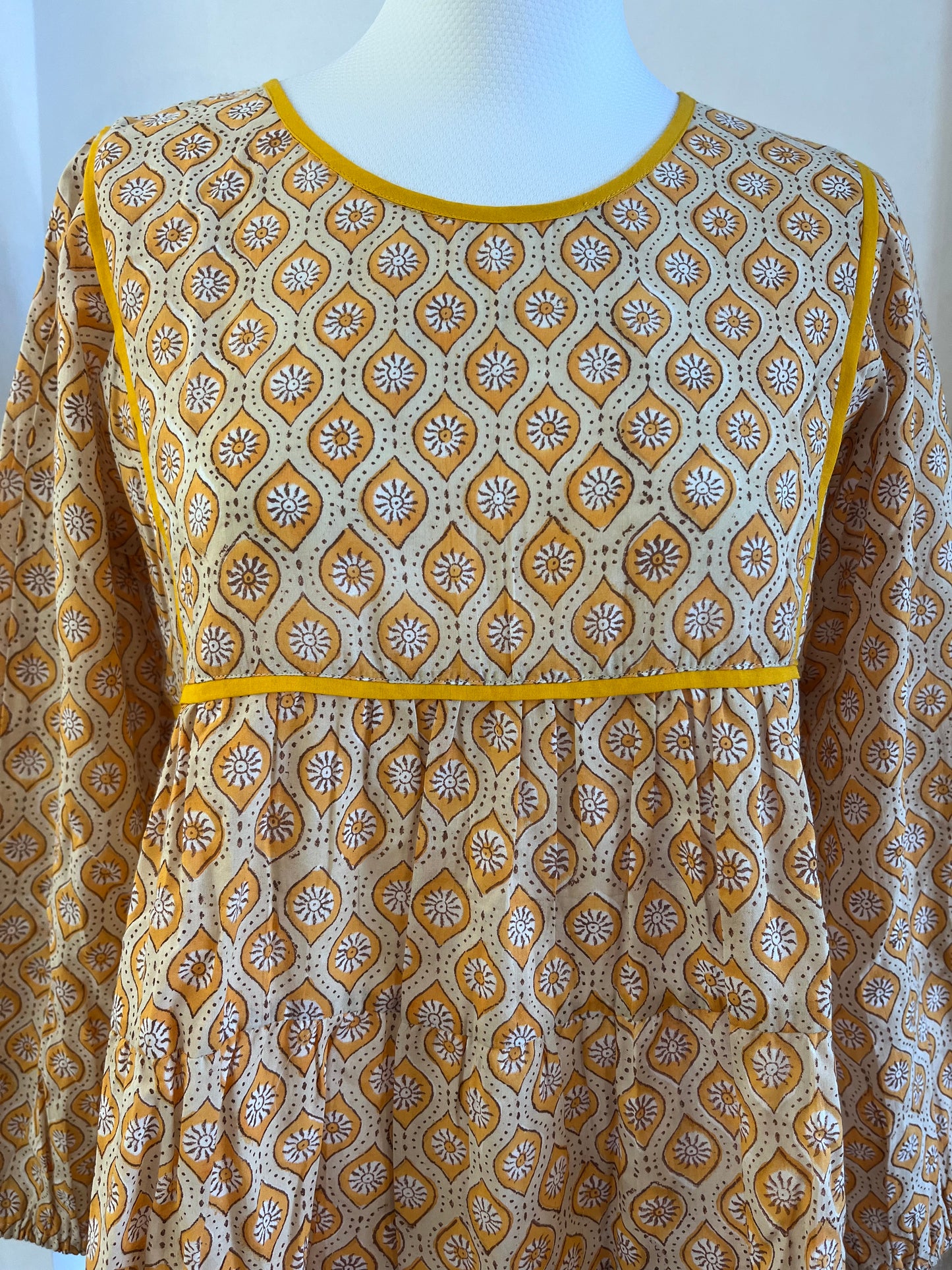 Top di cotone stampato mano